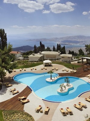 Xenia Palace Portarias – Ο έρωτας και ο γάμος στο καταφύγιό τους