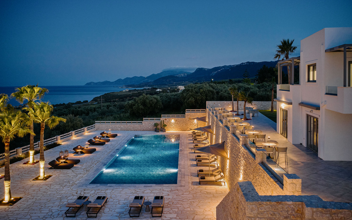 Quattro Suites- luxury ελληνική φιλοξενία στη Μονεμβασιά για wedding celebrations & honeymoon escapes