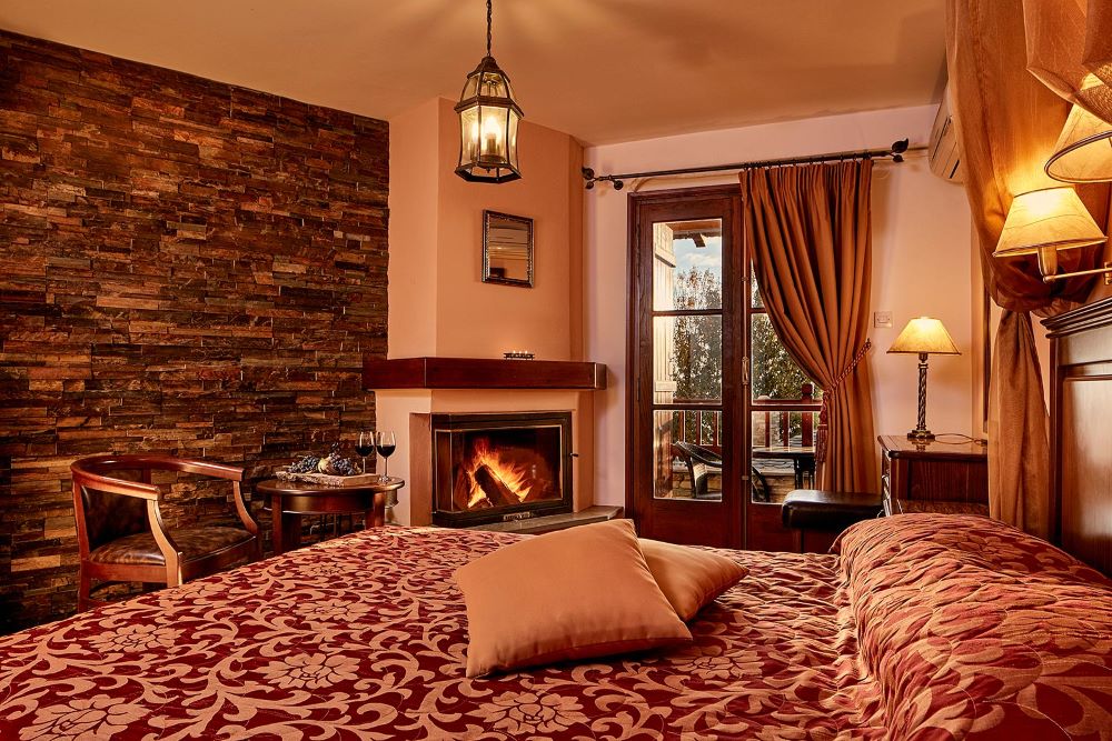 DRYADES BEDROOM jpg