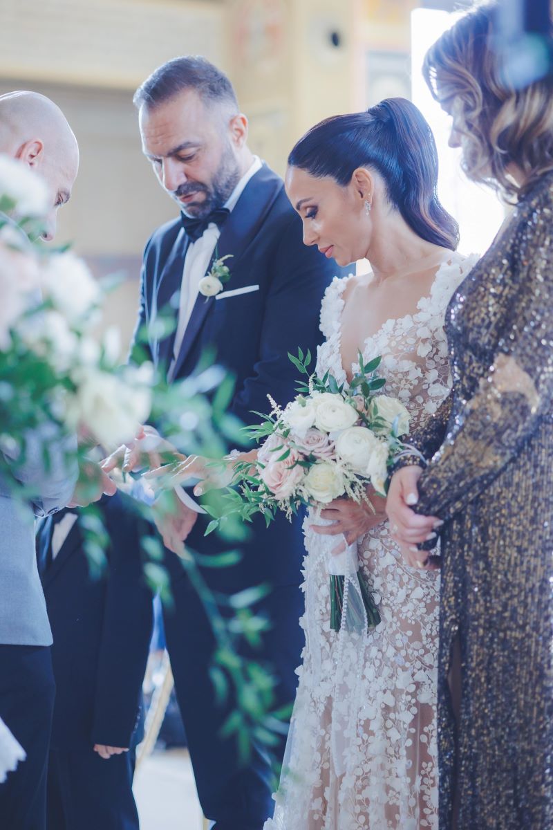 bride groom altar